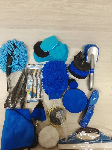 Car cleaning kit - cleaning, with